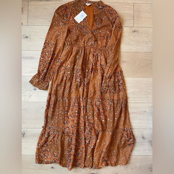 Elan
V Neck Midi Dress - Picture 2 of 12